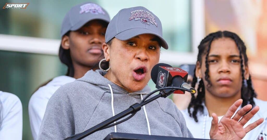 Dawn Staley Wife Know About South Carolina Coach Special Bond With Lisa Boyer