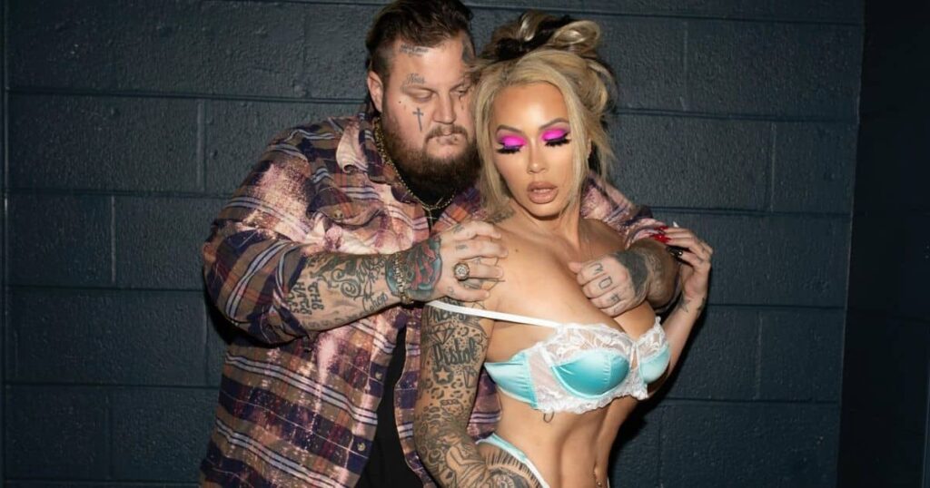 Jelly Roll’s Wife Bunnie Xo: Birthday, Real Name, Age, Family, Net Worth